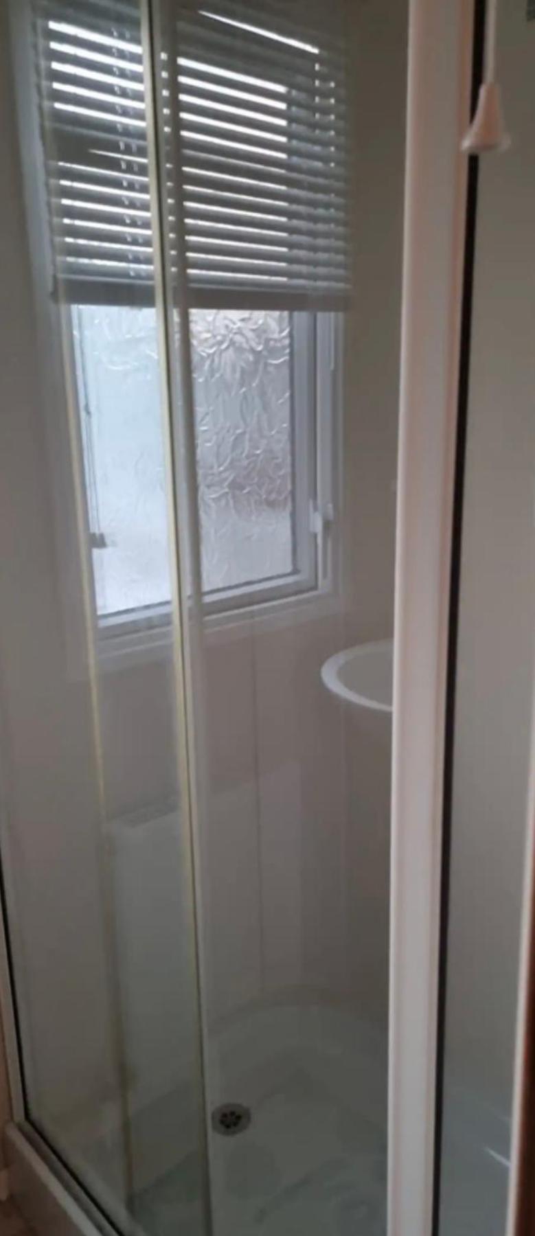 Lido Beach Caravan Prestatyn Bagian luar foto